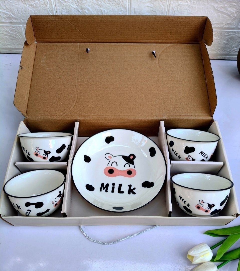 Spotted Cow Bowl & Plate Set
