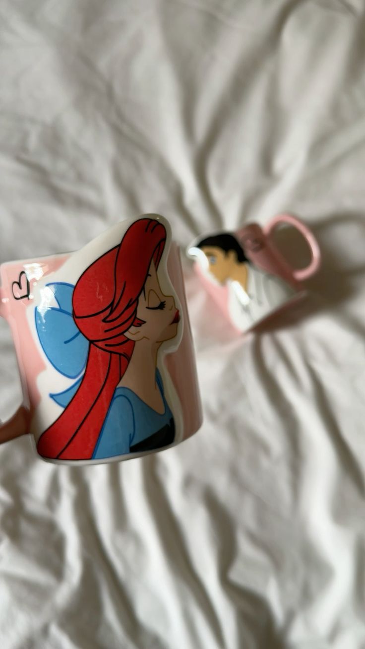 The Royal Romance Kissing Mugs