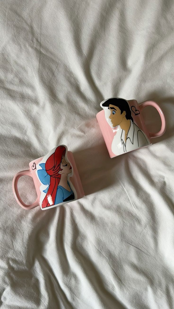 The Royal Romance Kissing Mugs