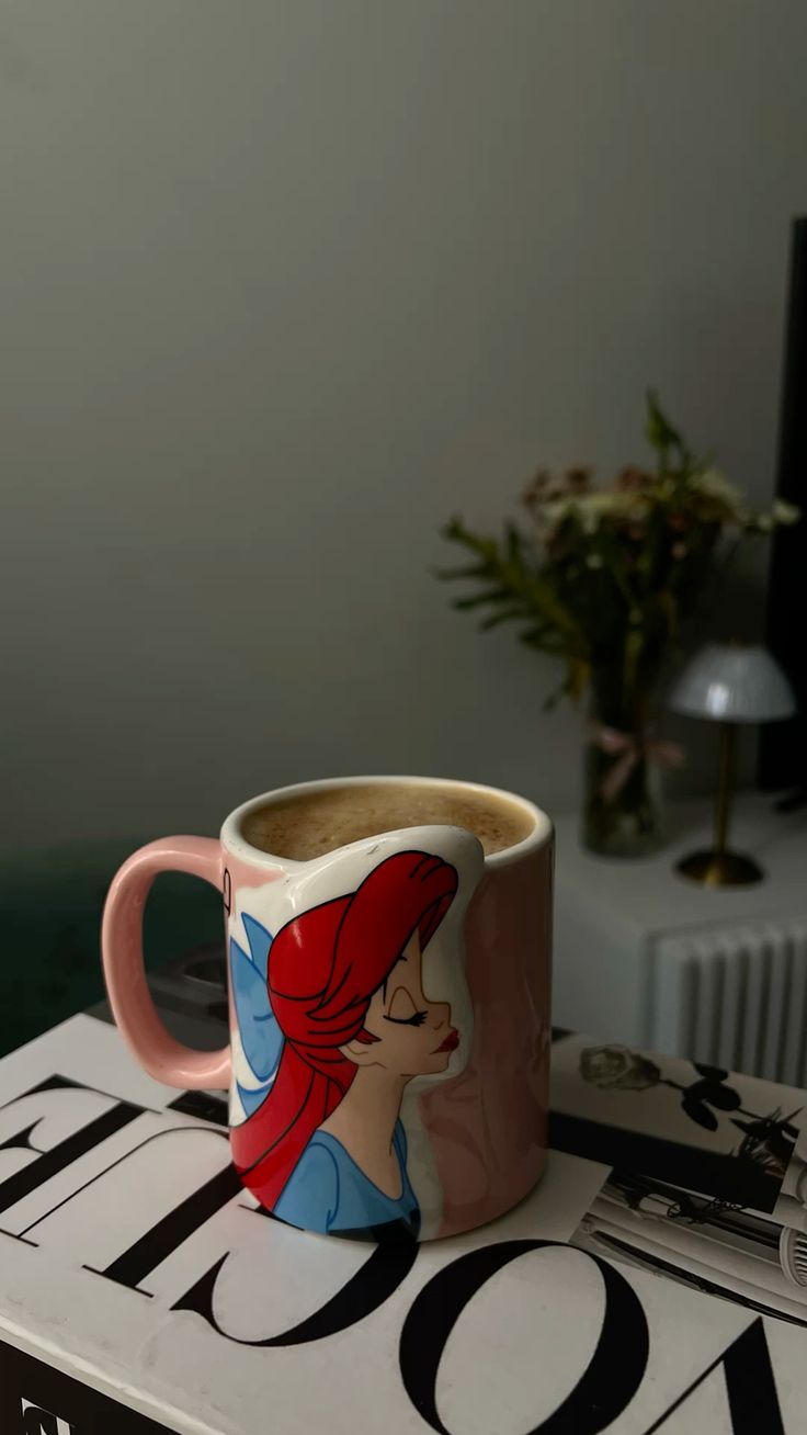The Royal Romance Kissing Mugs