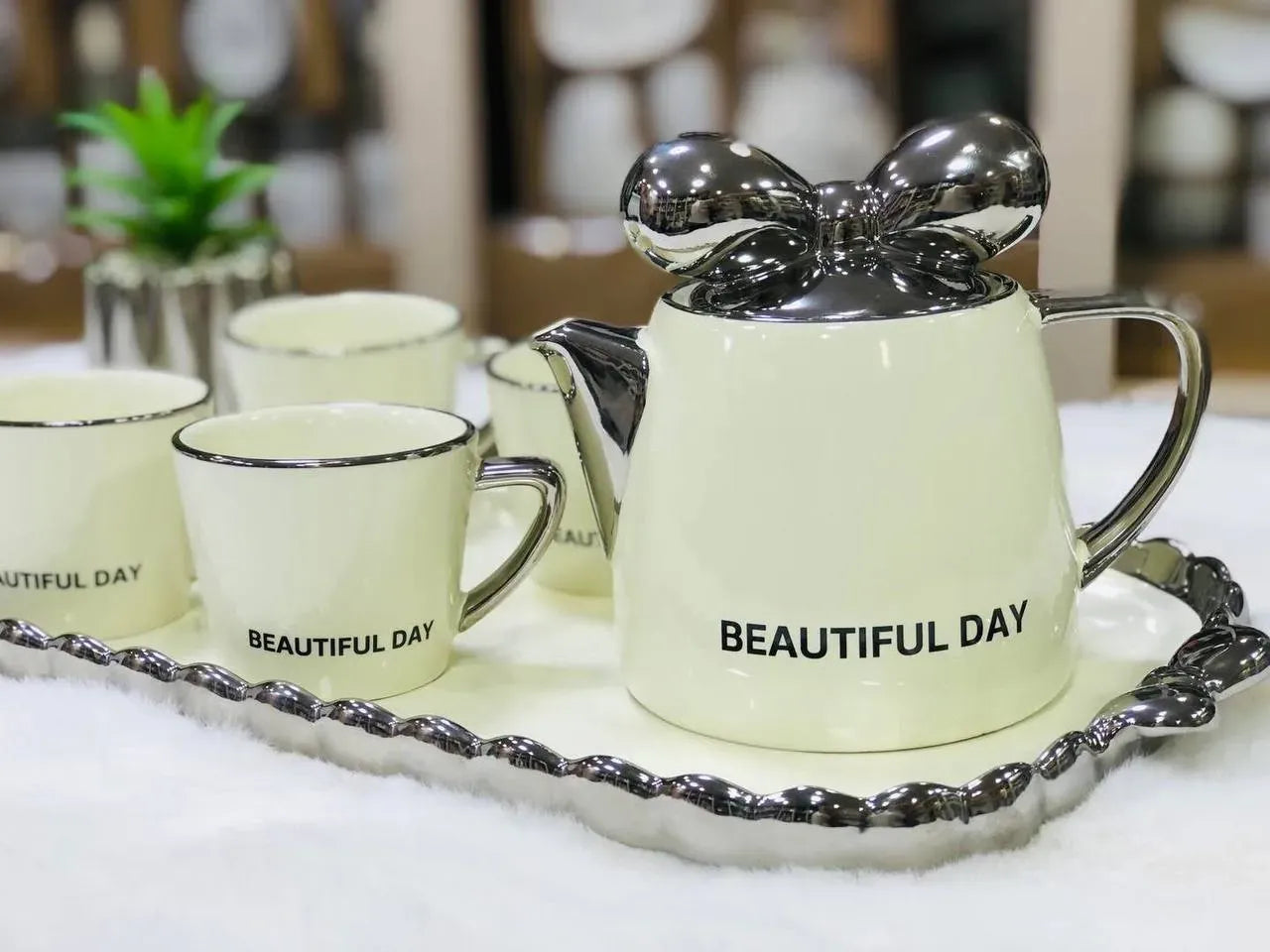 Beautiful Day Tea Set