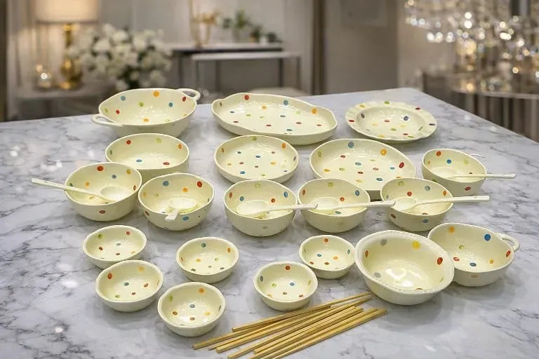Polka Dots Dinner Set
