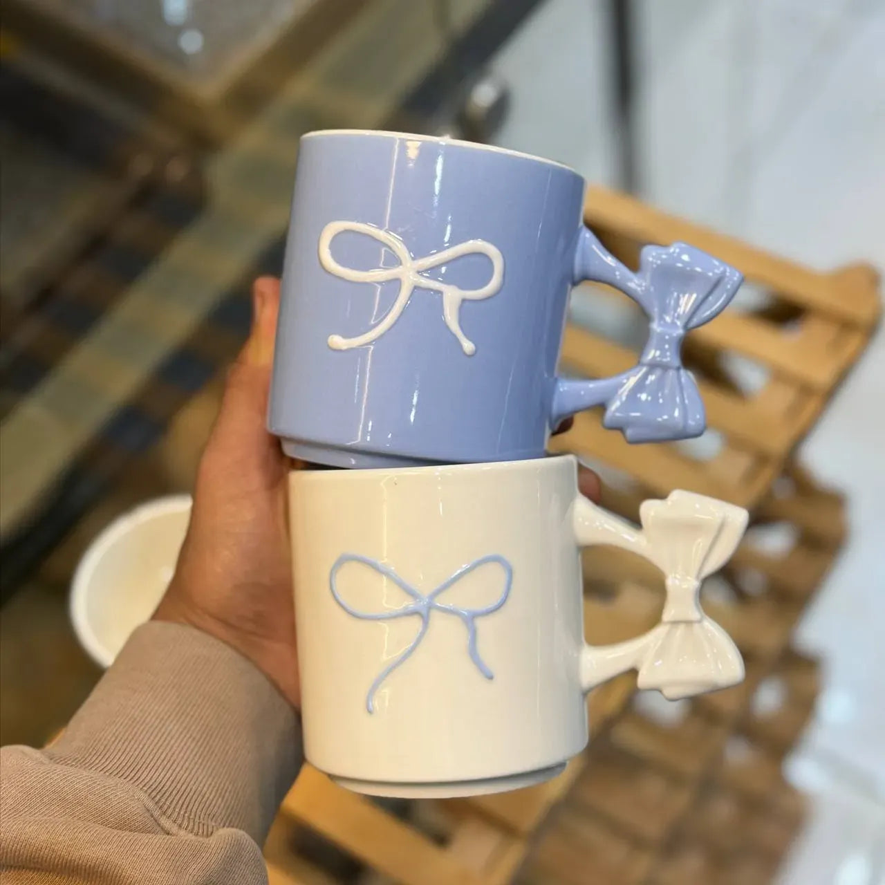 Porcelain Bow Mug