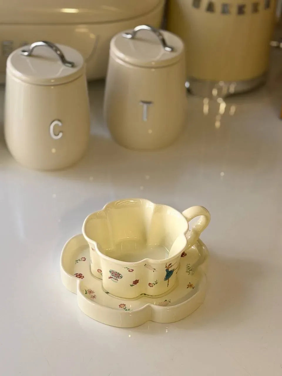 Ballerina Scalloped Mug