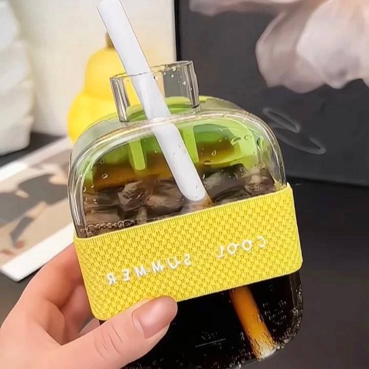 ChillCube Flask 2. Sip & Freeze Bottle