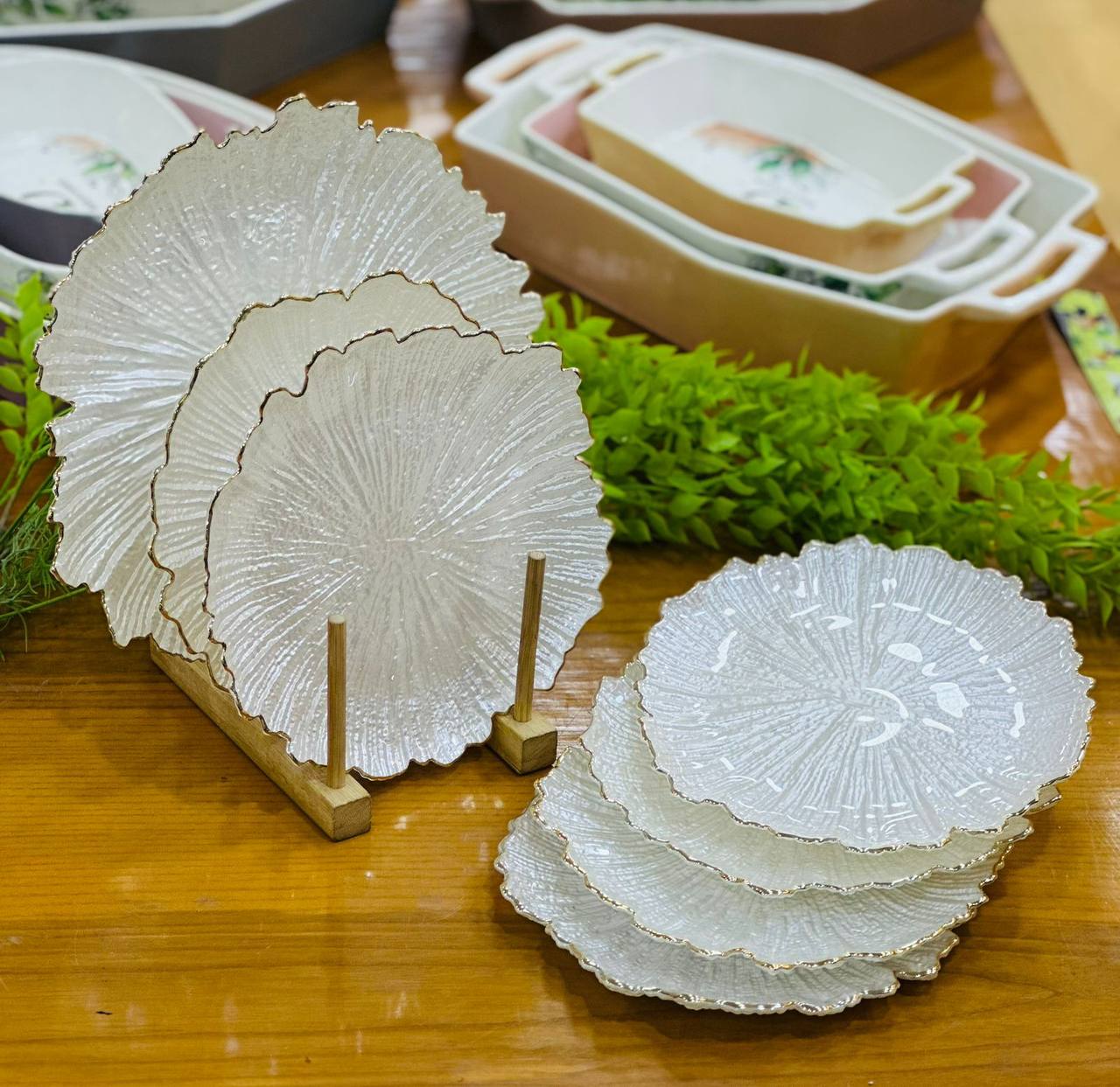 Gold edage- Flower Plates