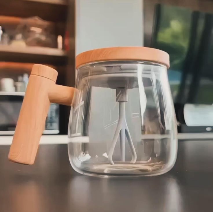 Smart Auto Stirring Mug