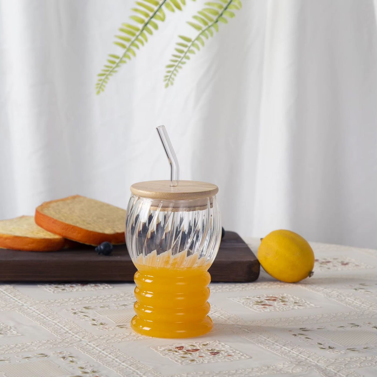 Swirl Base Glass Tumbler