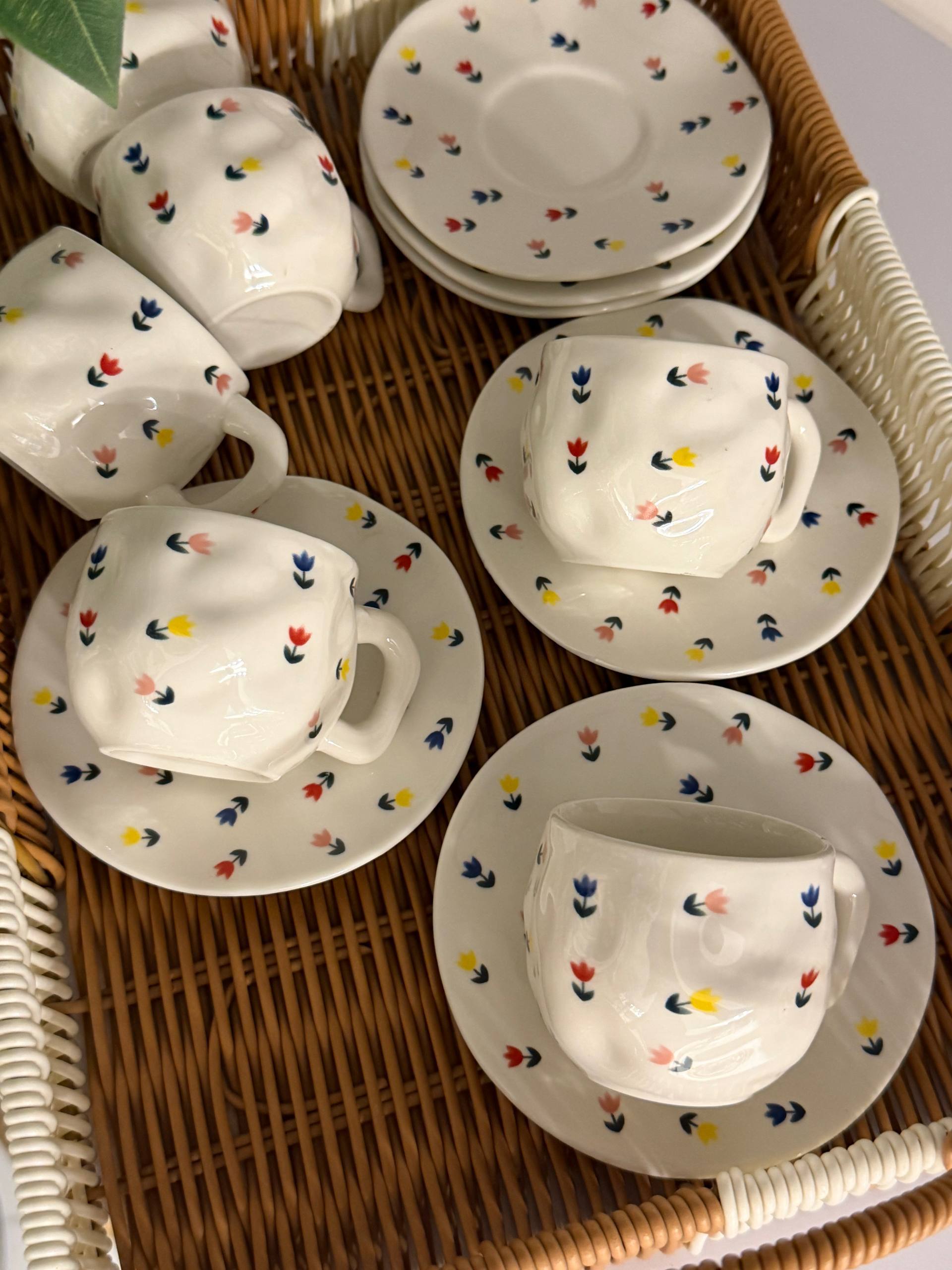 طقم فناجين "ميني تيوليب" (Mini Tulip)
