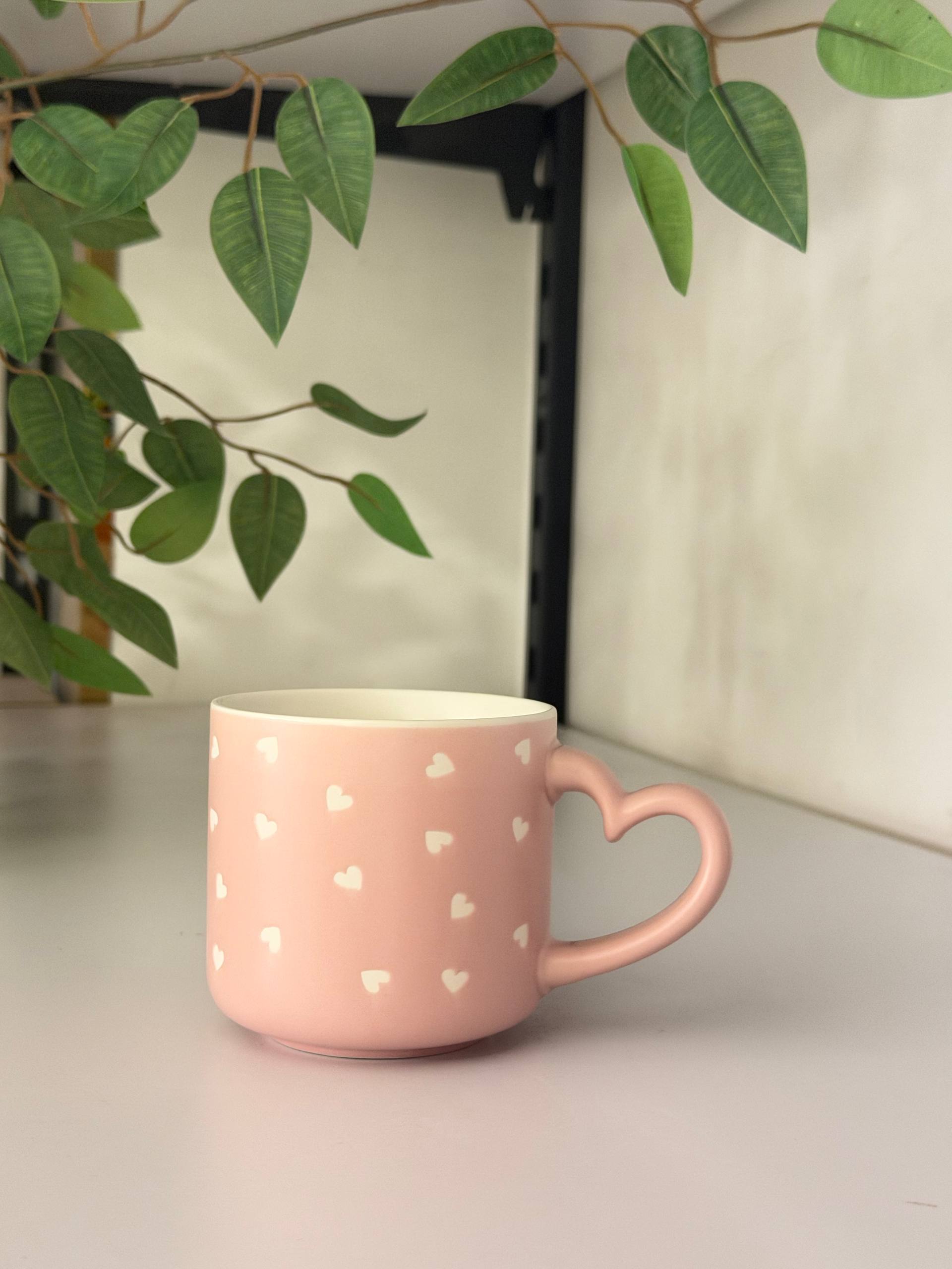 مج "هارت شيب" (Heart Shape Mug)