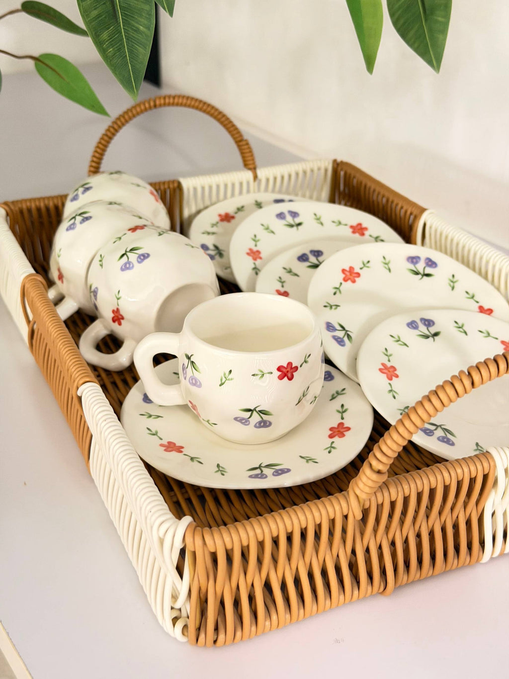 طقم فناجين "لافندر تشيري" (Lavender Cherry)
