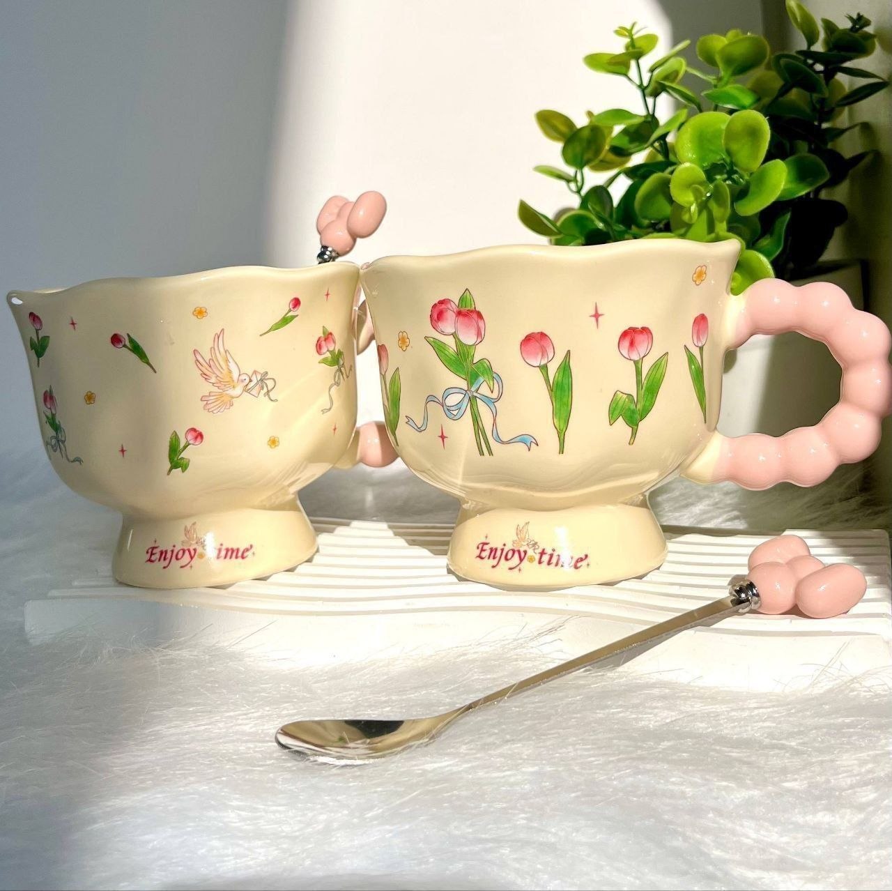 Cottage Tulip Mug