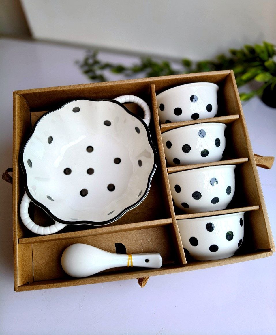 Polka Dot Ceramic Set