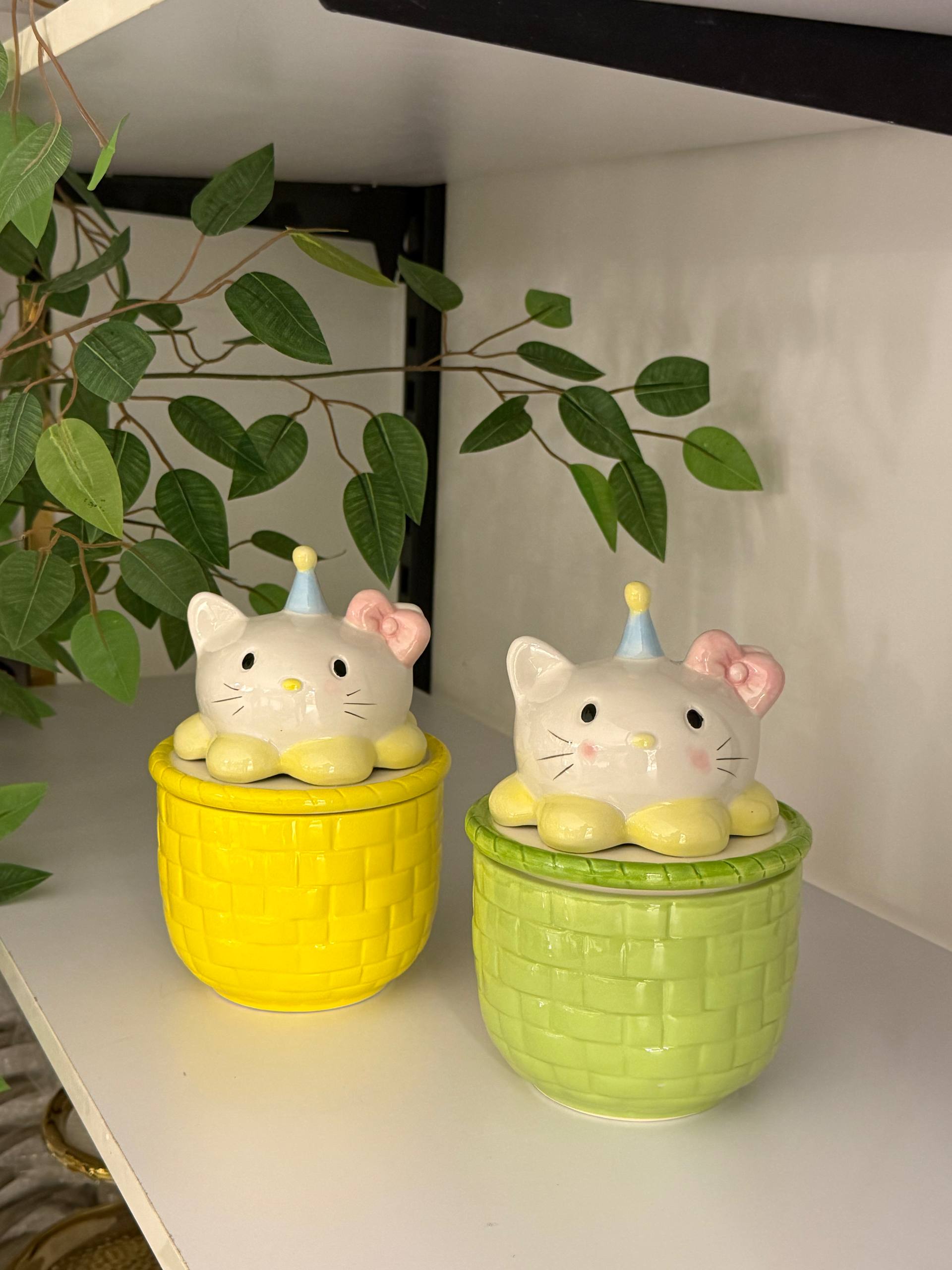 بونبونيرة "كيتي بارتي" (Kitty Party Jar)
