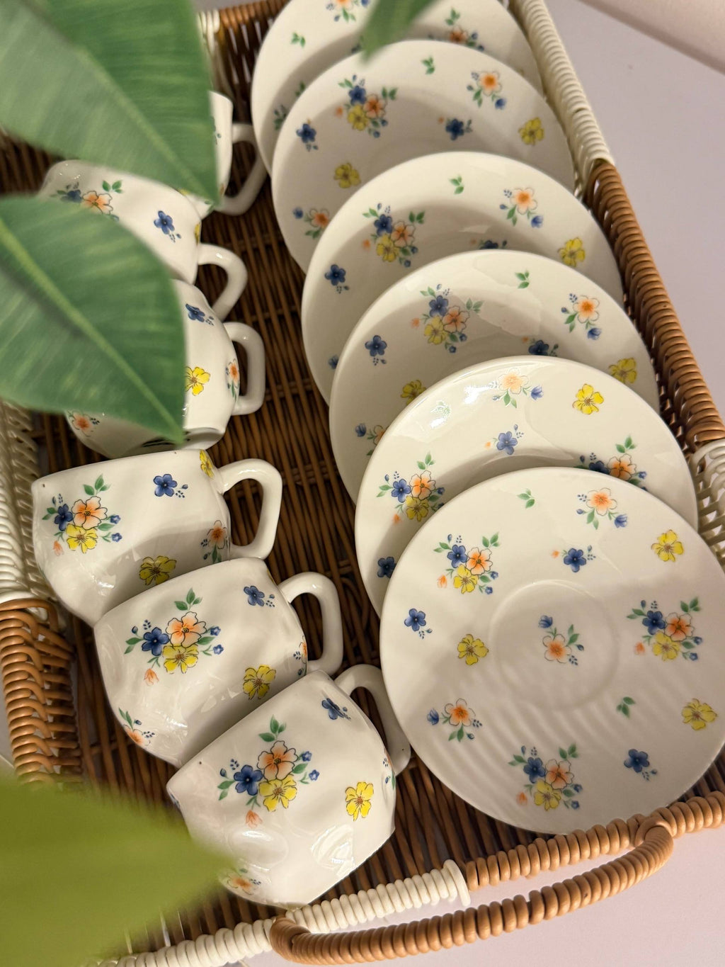 طقم فناجين "سبرينج بلوسوم" (Spring Blossom).