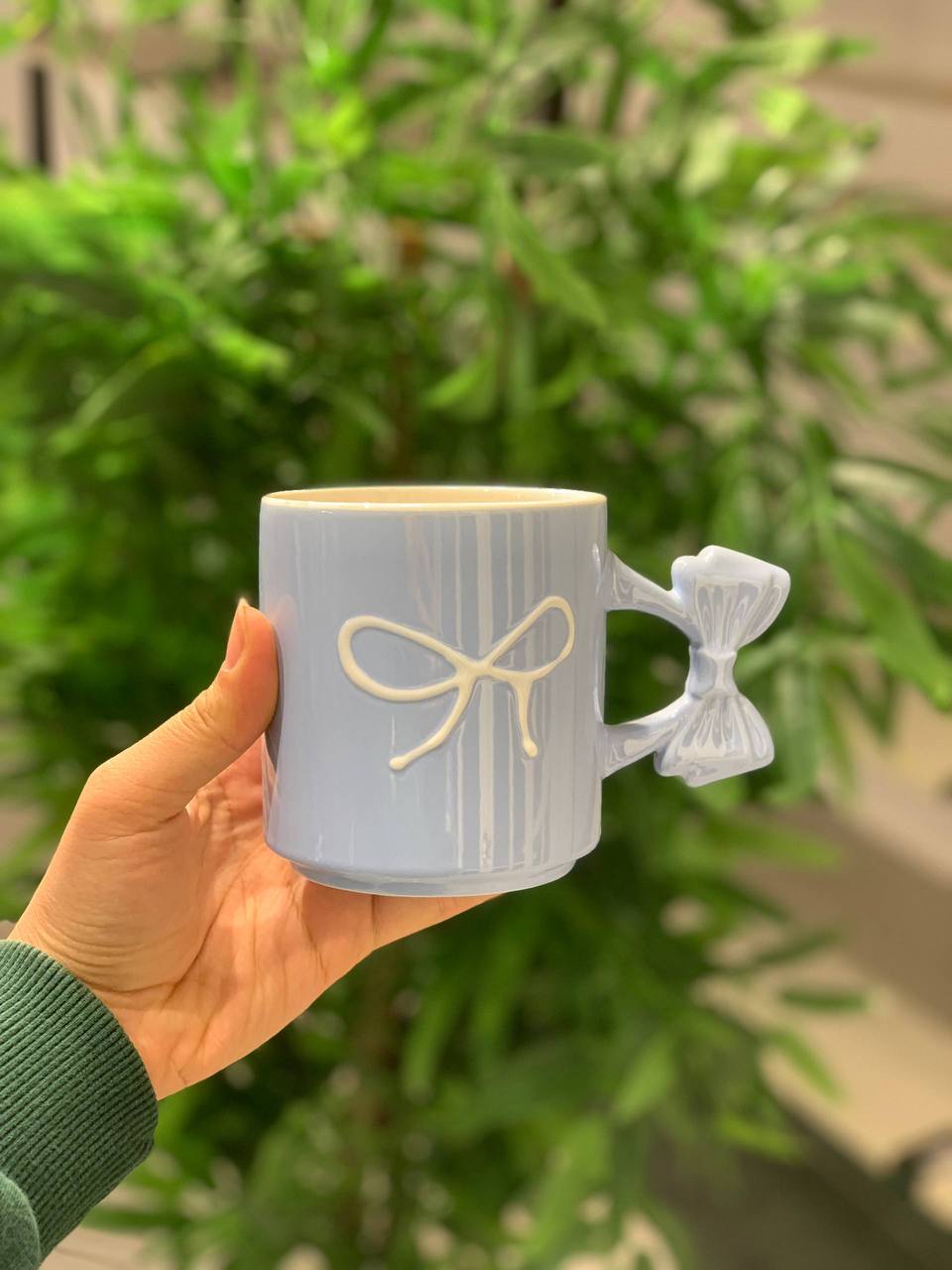 Porcelain Bow Mug