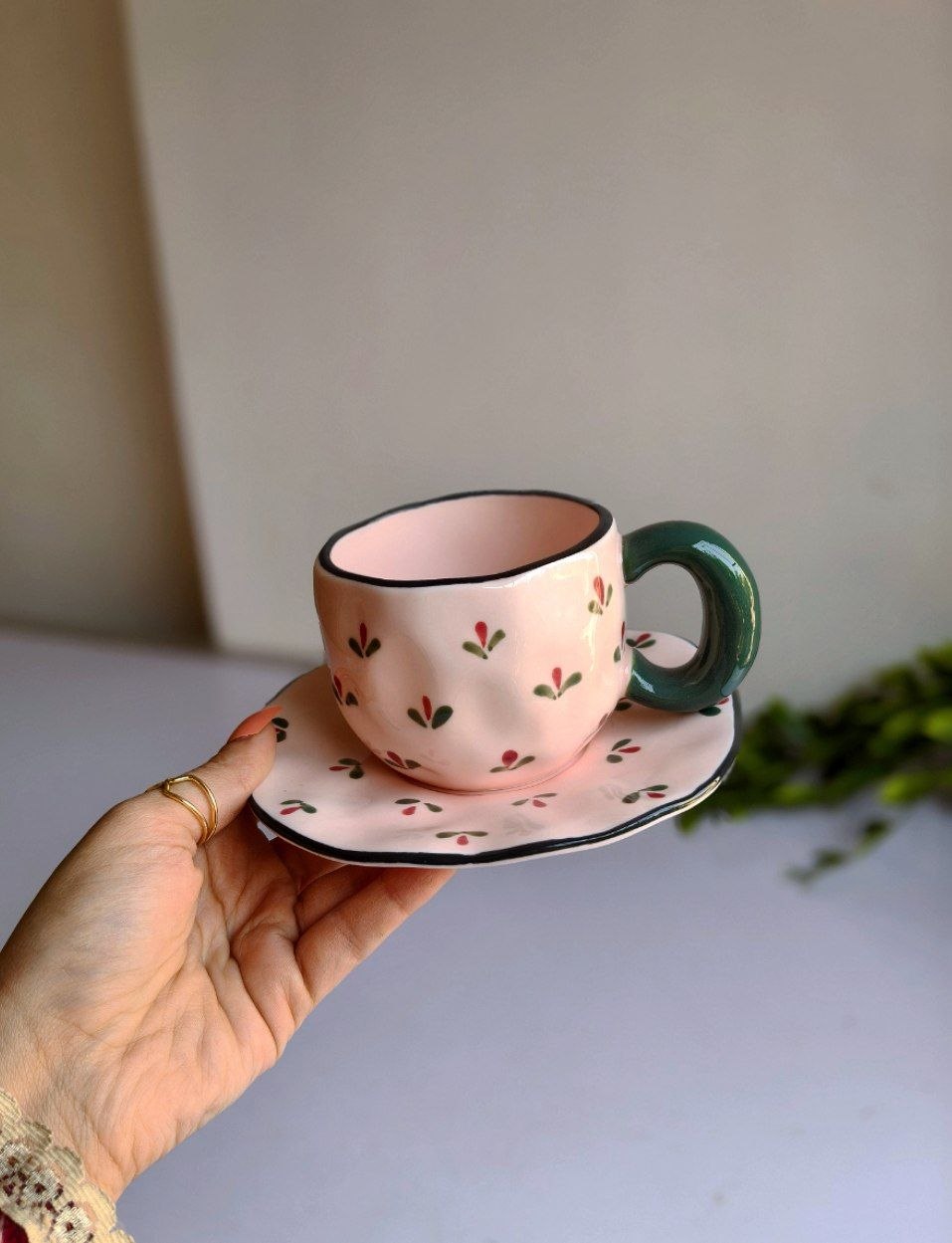 Wavy Rose Garden Mug