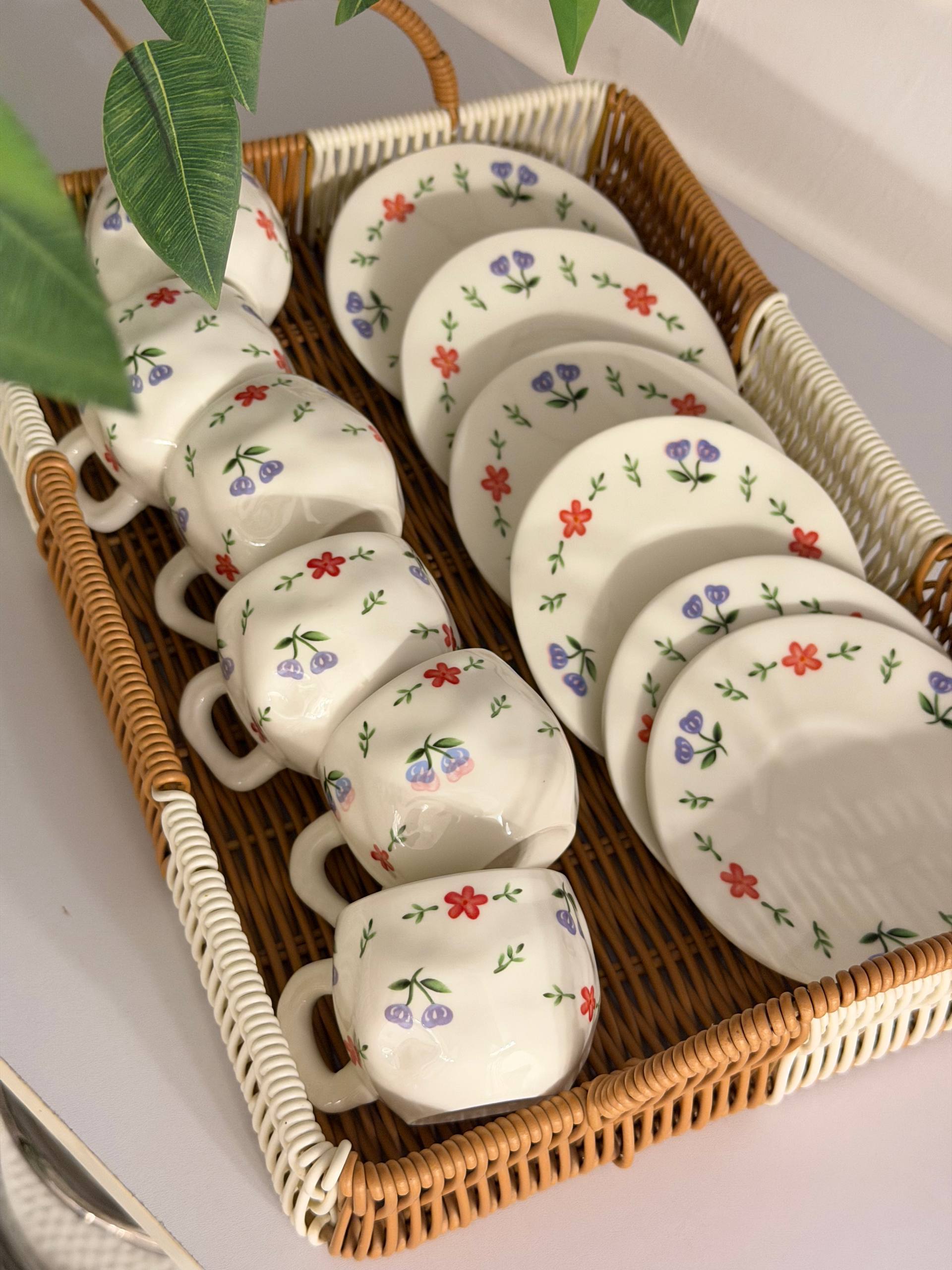 طقم فناجين "لافندر تشيري" (Lavender Cherry)