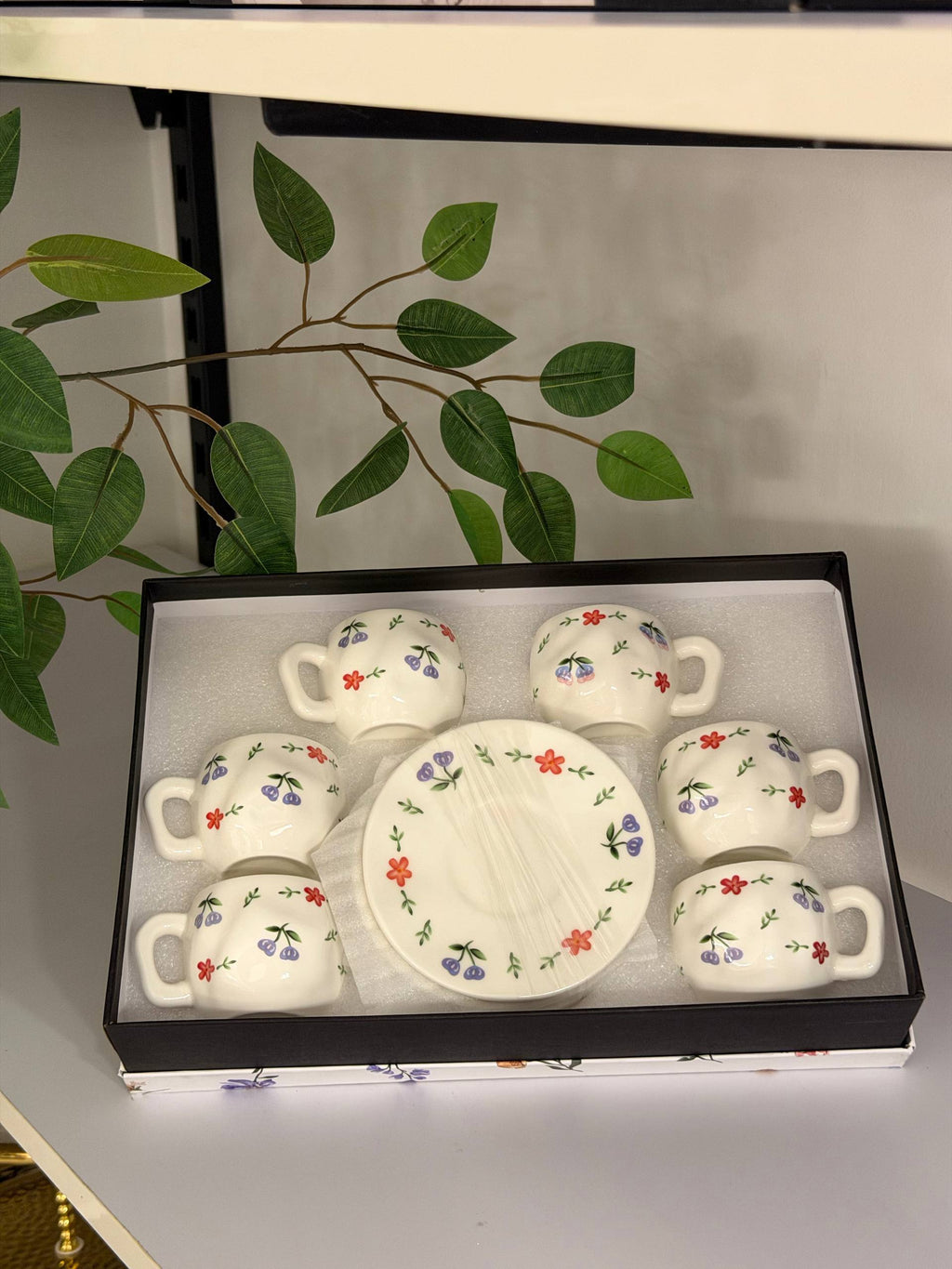 طقم فناجين "لافندر تشيري" (Lavender Cherry)