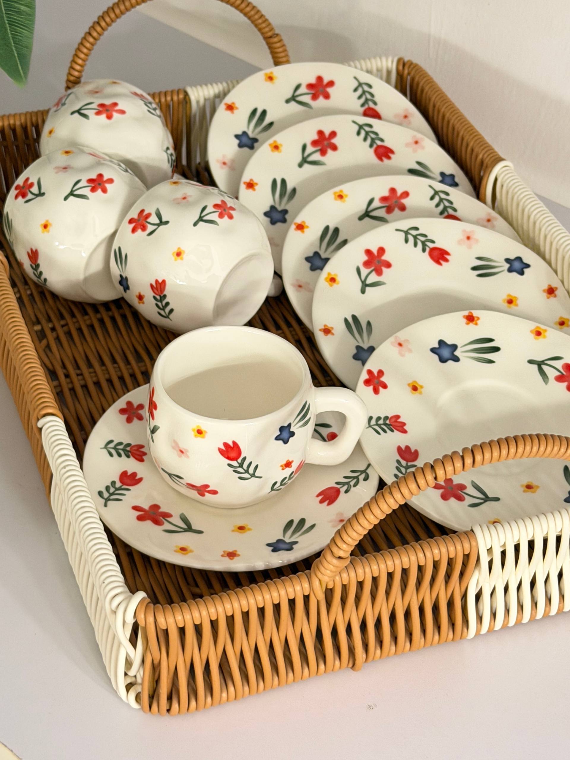 طقم فناجين "ڤينتج فلورا" (Vintage Flora)