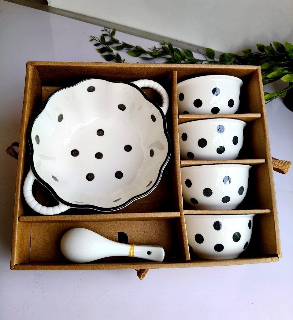 Polka Dot Ceramic Set