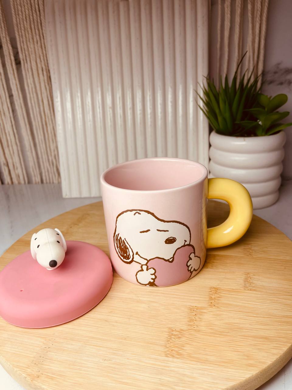Snoopy Pink Hug Mug