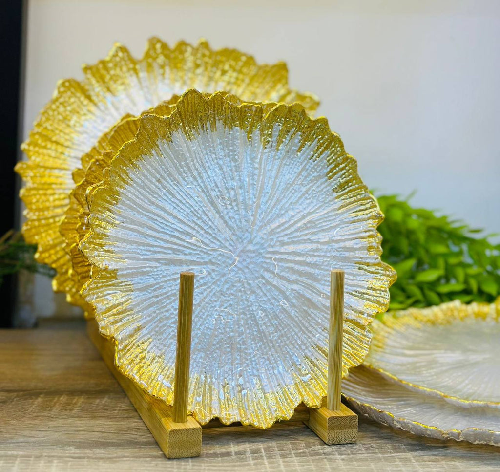 Gold-Tipped Flower Plates