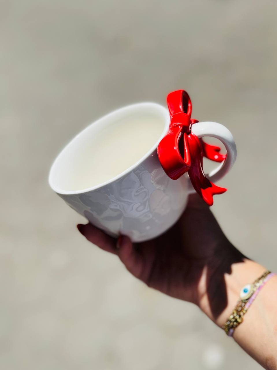Pearl Coquette Bow Teacup